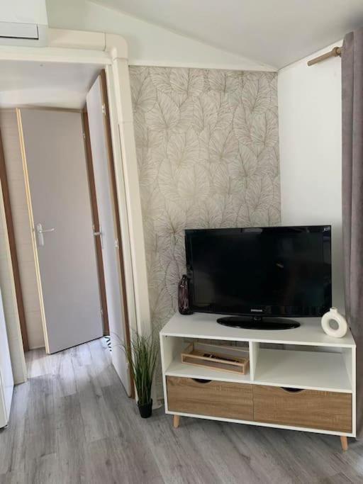 Mobil Home Bagnères-de-Bigorre المظهر الخارجي الصورة